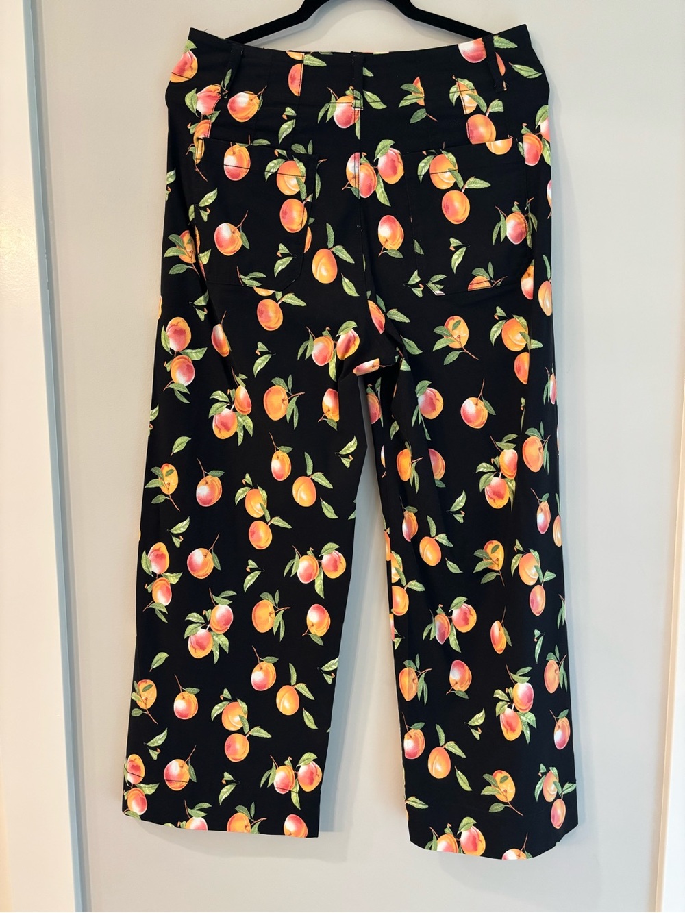 Anthropologie The Colette Cropped Wide Leg Pants, Black with Peaches 🍑 Sz 29 EUC - Picture 4 of 8